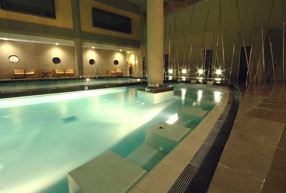 Apartamentos Reserva Del Higueron Deluxe & Spa Benalmadena Luaran gambar